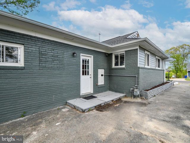 7012 GATEWAY BLVD, District Heights, MD 20747