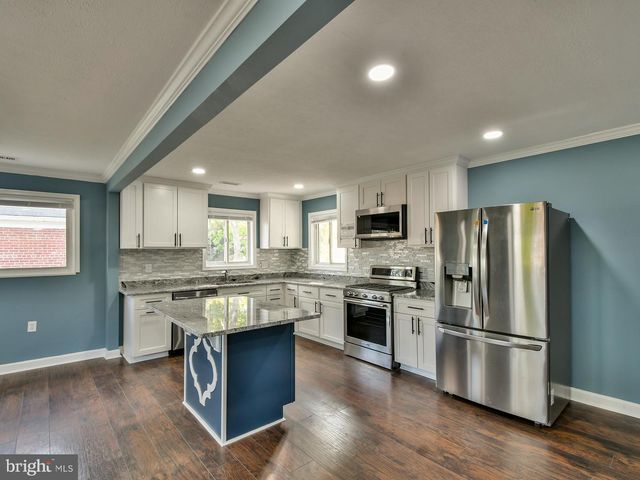 7012 GATEWAY BLVD, District Heights, MD 20747