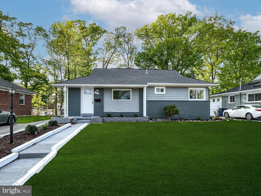 7012 GATEWAY BLVD, District Heights, MD 20747