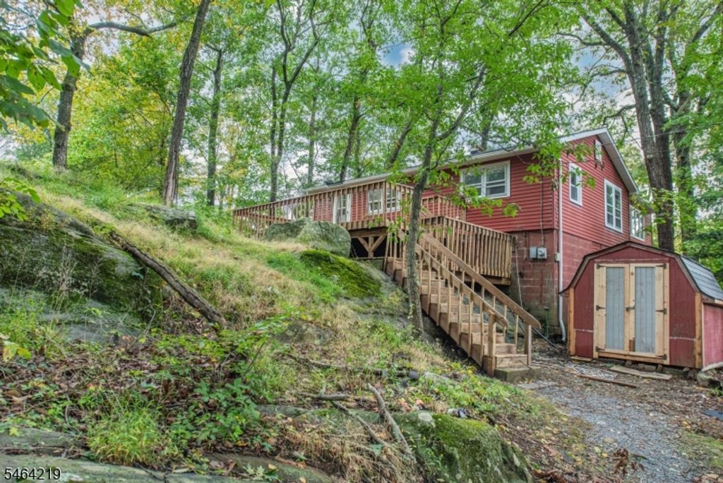 8 Weaver House Cove Rd, Byram Twp., NJ 07821 — photo 2