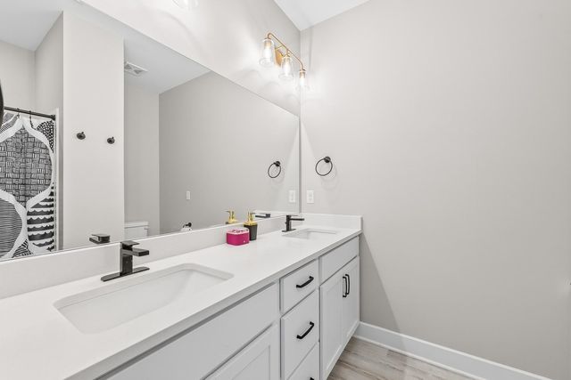 145 S Shay Rd, Andover, KS 67002