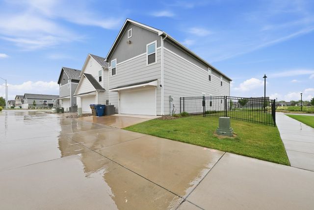 145 S Shay Rd, Andover, KS 67002