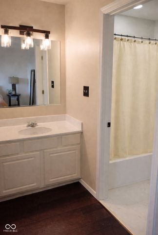 610 Bayberry Court W, Bloomington, IN 47401