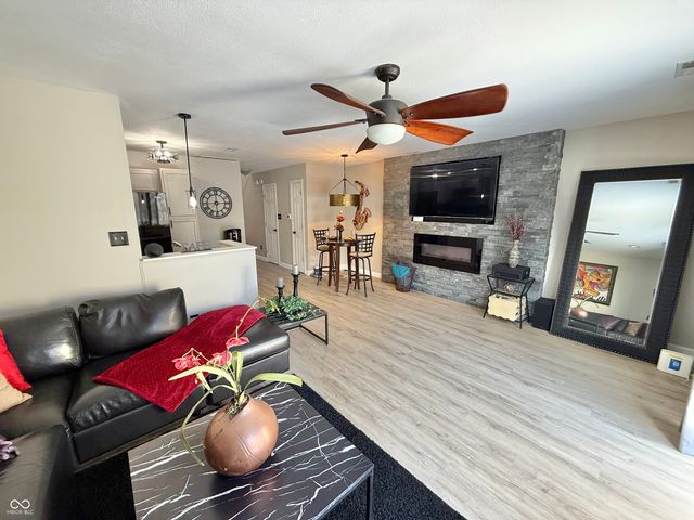 610 Bayberry Court W, Bloomington, IN 47401