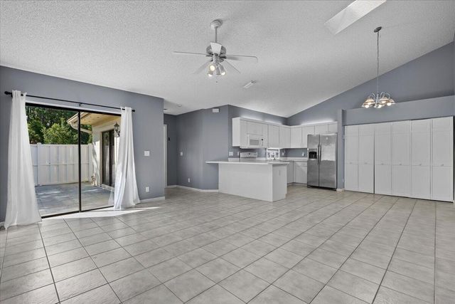 12556 Woodmill Drive, Palm Beach Gardens, FL 33418