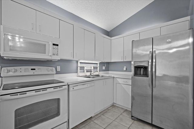 12556 Woodmill Drive, Palm Beach Gardens, FL 33418