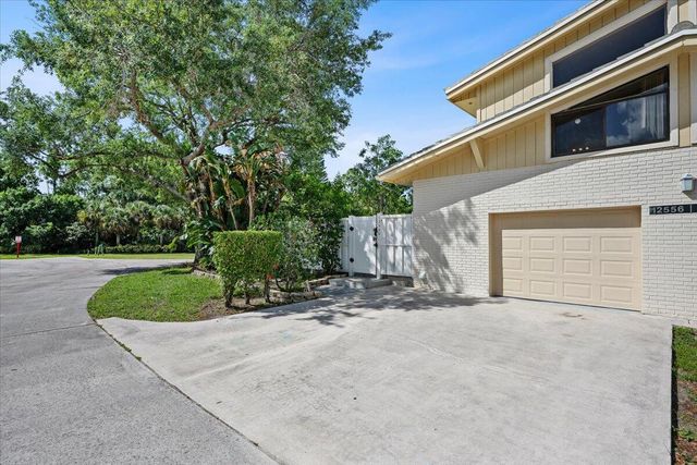 12556 Woodmill Drive, Palm Beach Gardens, FL 33418