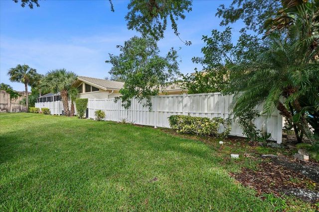 12556 Woodmill Drive, Palm Beach Gardens, FL 33418