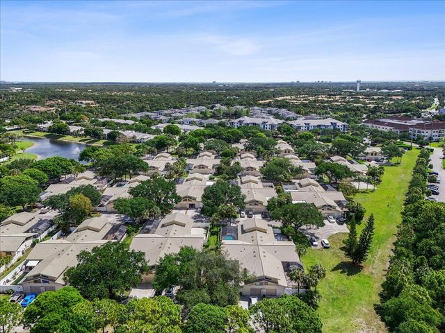 12556 Woodmill Drive, Palm Beach Gardens, FL 33418