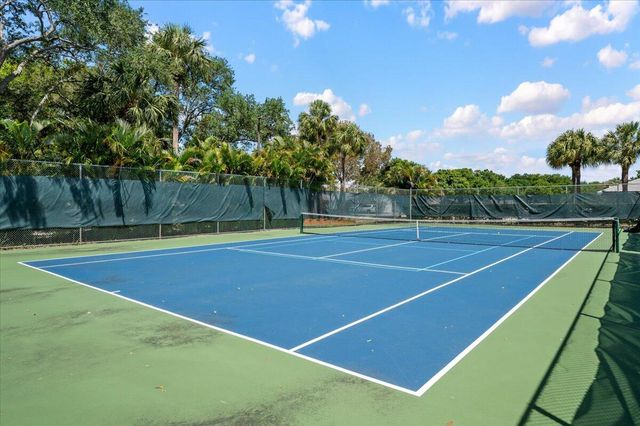 12556 Woodmill Drive, Palm Beach Gardens, FL 33418