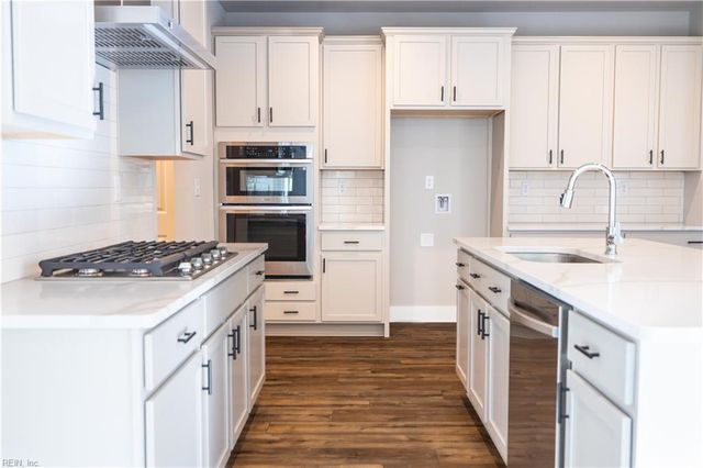 2328 Shillelagh RD, Chesapeake, VA 23323