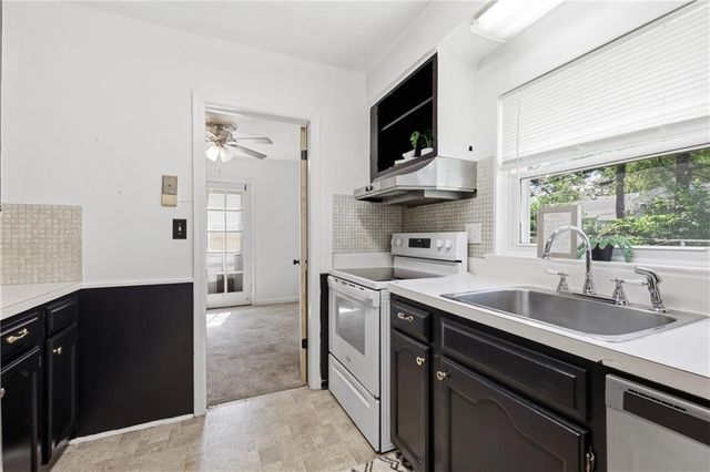 617 NE 45th Street, Kansas City, MO 64116