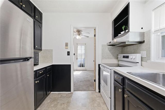 617 NE 45th Street, Kansas City, MO 64116