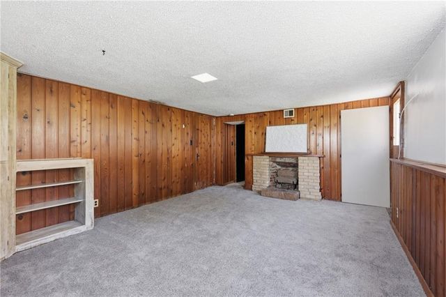 617 NE 45th Street, Kansas City, MO 64116