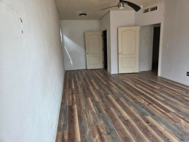 9916 Sacate Blanco Avenue SW, Albuquerque, NM 87121