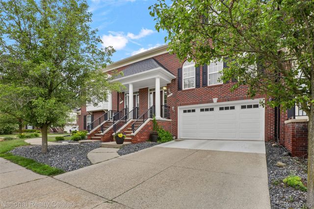 779 Red Run Drive, Troy, MI 48085