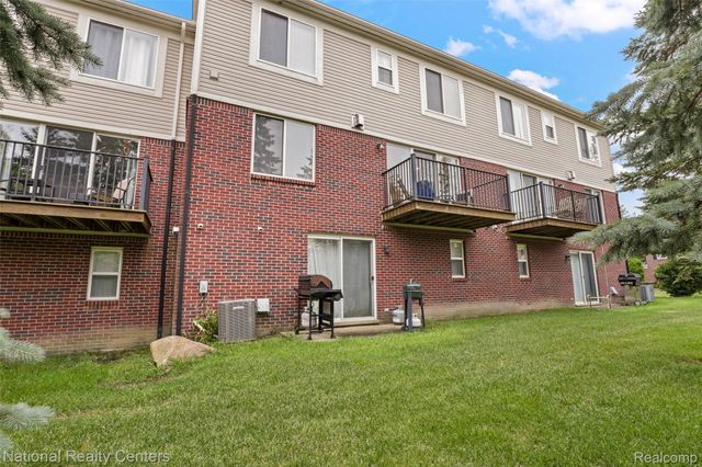 779 Red Run Drive, Troy, MI 48085