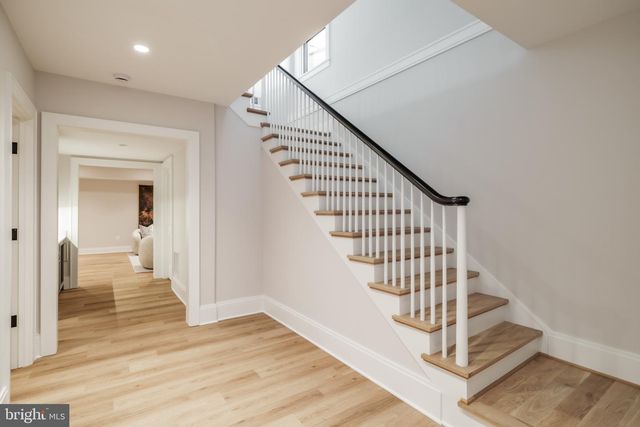 630 N KENMORE ST, Arlington, VA 22201