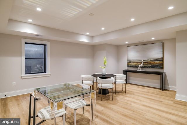 630 N KENMORE ST, Arlington, VA 22201