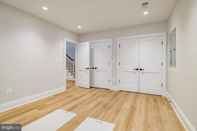 630 N KENMORE ST, Arlington, VA 22201