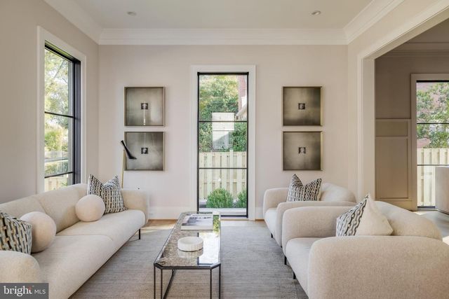 630 N KENMORE ST, Arlington, VA 22201