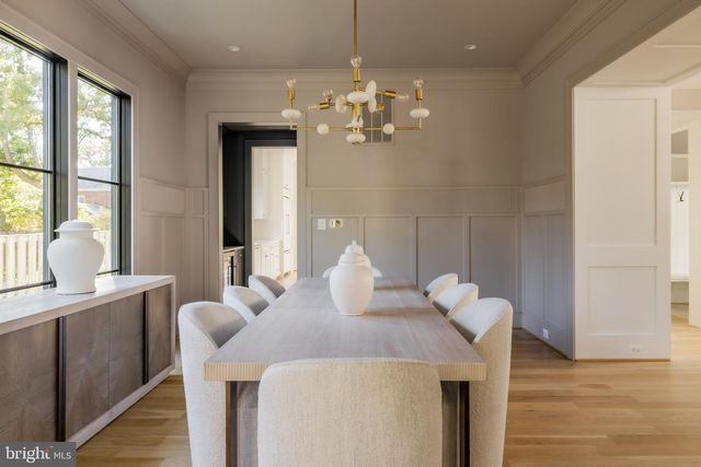 630 N KENMORE ST, Arlington, VA 22201