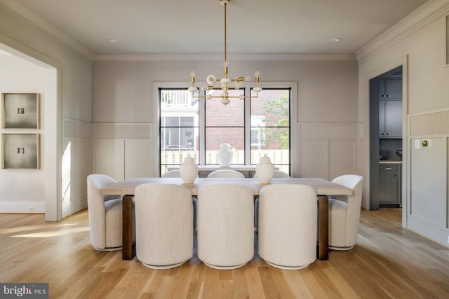 630 N KENMORE ST, Arlington, VA 22201