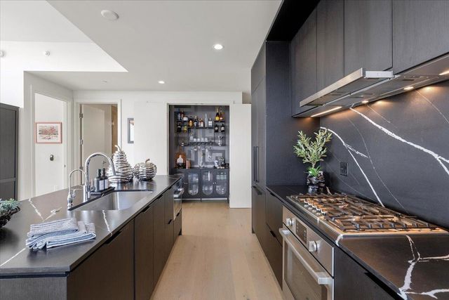 44 East Ave 3304, Austin, TX 78701