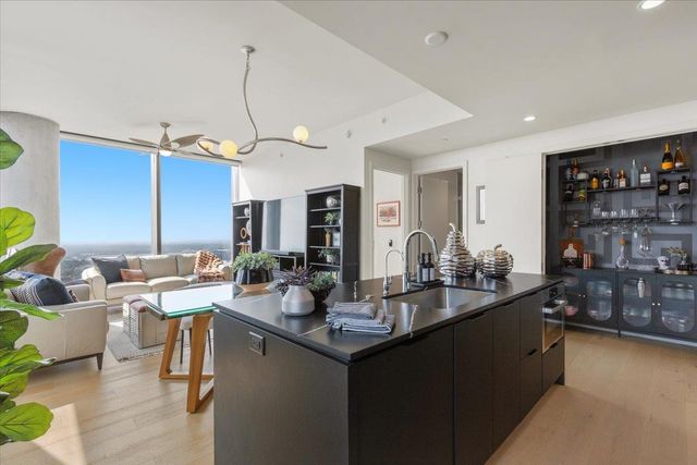 44 East Ave 3304, Austin, TX 78701