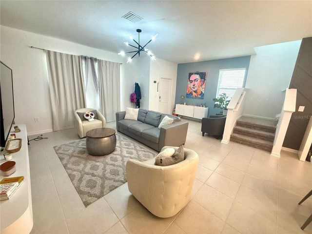 1964 TOHOQUA BOULEVARD, Kissimmee, FL 34744