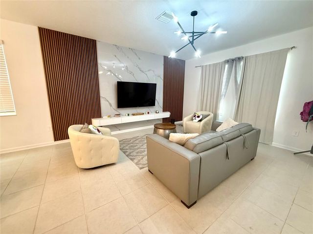 1964 TOHOQUA BOULEVARD, Kissimmee, FL 34744