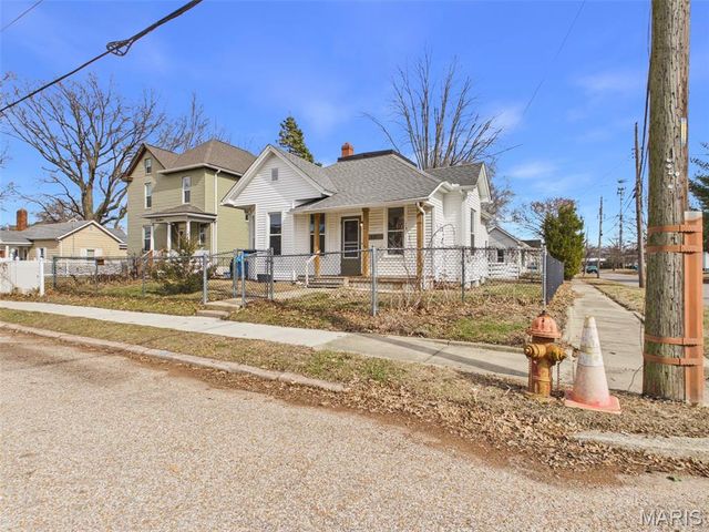 218 S Fillmore Street, Edwardsville, IL 62025