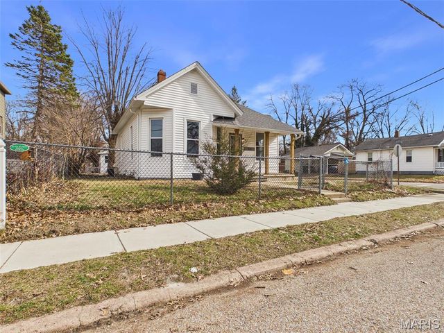 218 S Fillmore Street, Edwardsville, IL 62025