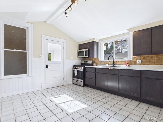 218 S Fillmore Street, Edwardsville, IL 62025