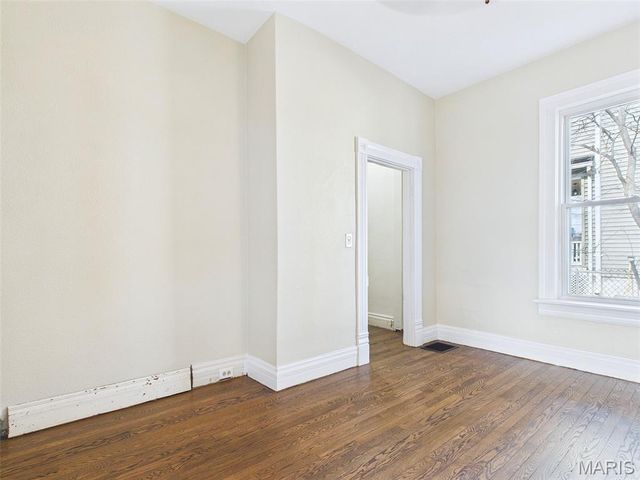 218 S Fillmore Street, Edwardsville, IL 62025