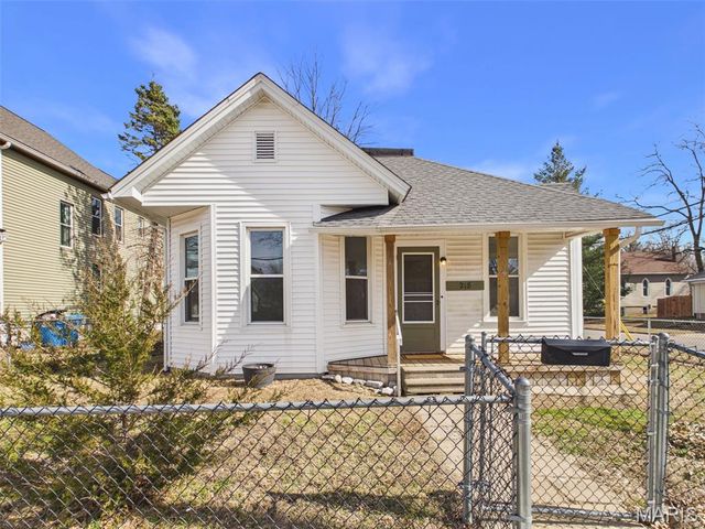 218 S Fillmore Street, Edwardsville, IL 62025