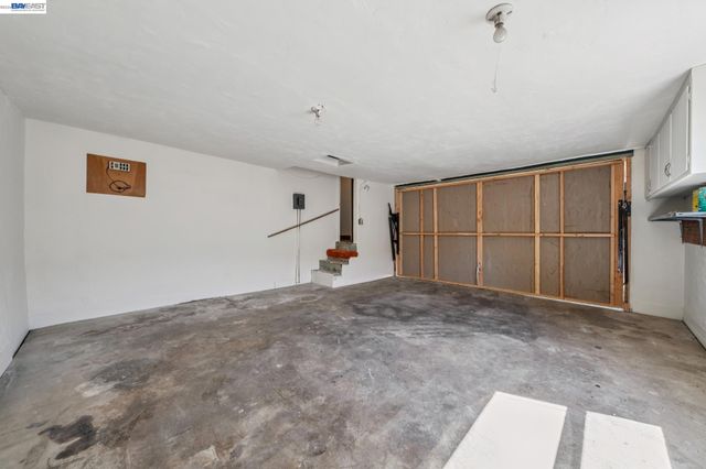 3231 Wisconsin St, Oakland, CA 94602