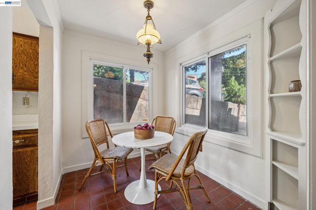 3231 Wisconsin St, Oakland, CA 94602