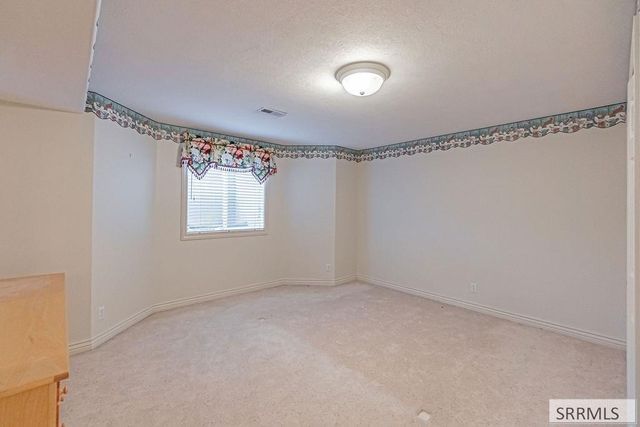 5700 Gleneagles Drive, Idaho Falls, ID 83401