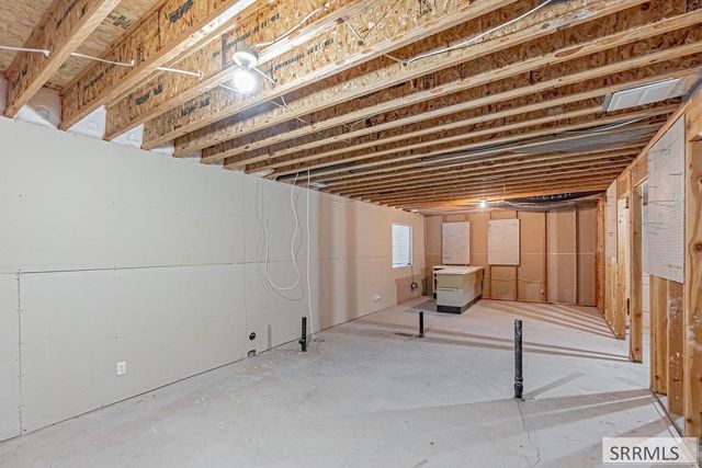 5700 Gleneagles Drive, Idaho Falls, ID 83401