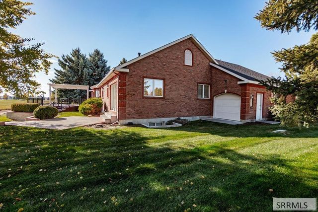 5700 Gleneagles Drive, Idaho Falls, ID 83401