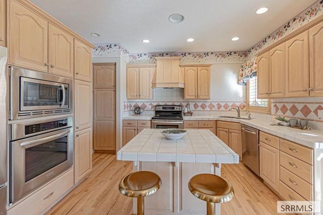 5700 Gleneagles Drive, Idaho Falls, ID 83401