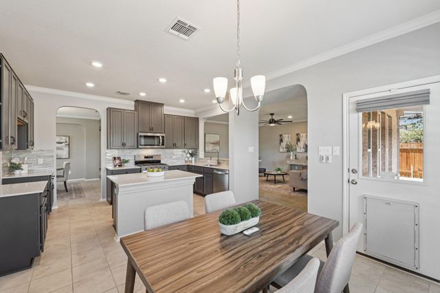 1509 Stinnett LN, Leander, TX 78641