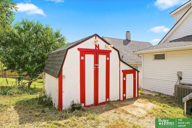 2736 I Street, Omaha, NE 68107