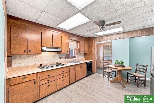2736 I Street, Omaha, NE 68107