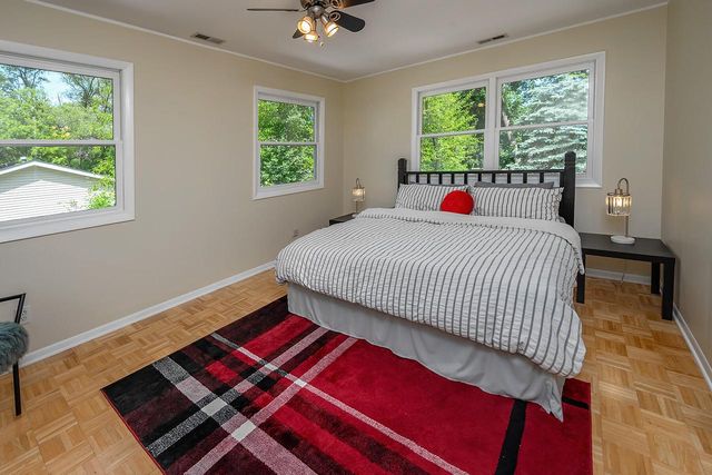 W160 Lilac AVENUE, Genoa City, WI 53128
