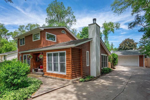 W160 Lilac AVENUE, Genoa City, WI 53128
