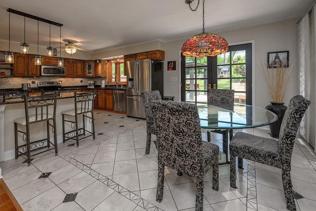 W160 Lilac AVENUE, Genoa City, WI 53128