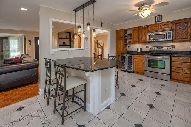 W160 Lilac AVENUE, Genoa City, WI 53128