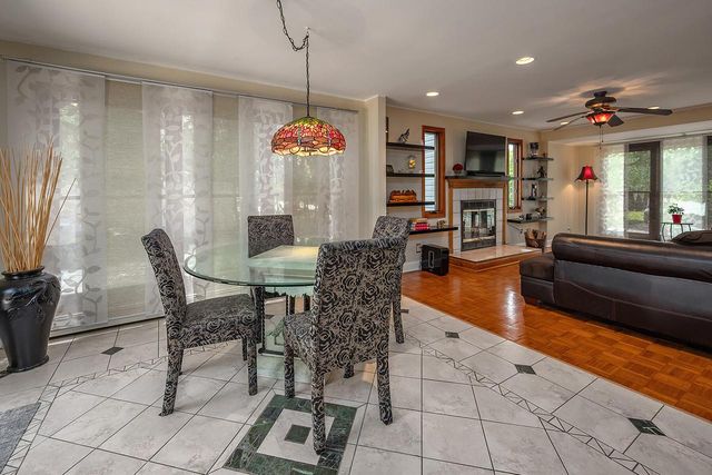 W160 Lilac AVENUE, Genoa City, WI 53128